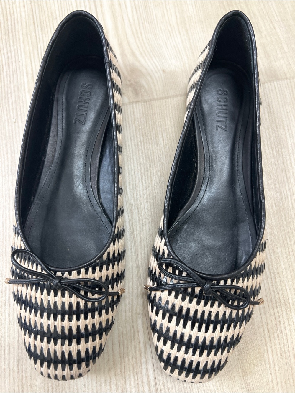 SCHUTZ black and cream raffia woven bow ballet flats / size 10 - Picture 2 of 7